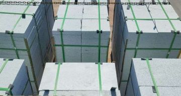 铜陵 芝麻白花岗岩5公分地铺石 花岗岩厂家工厂装车日常