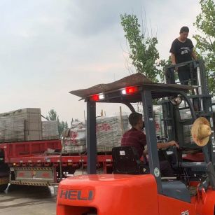 铜陵 黄金麻冰裂纹，地铺石装车