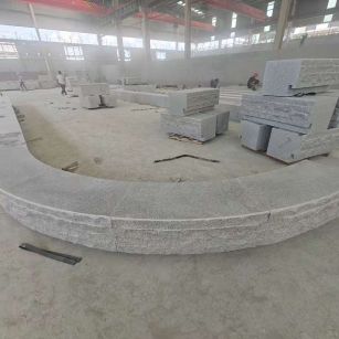 铜陵 芝麻白异形坐凳，自然面光面弧形加工