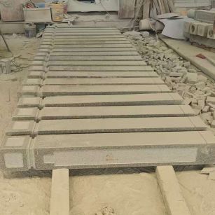 铜陵 芝麻白异形加工雕刻-栏杆大柱，方柱