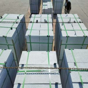 铜陵 芝麻白花岗岩5公分地铺石 花岗岩厂家工厂装车日常