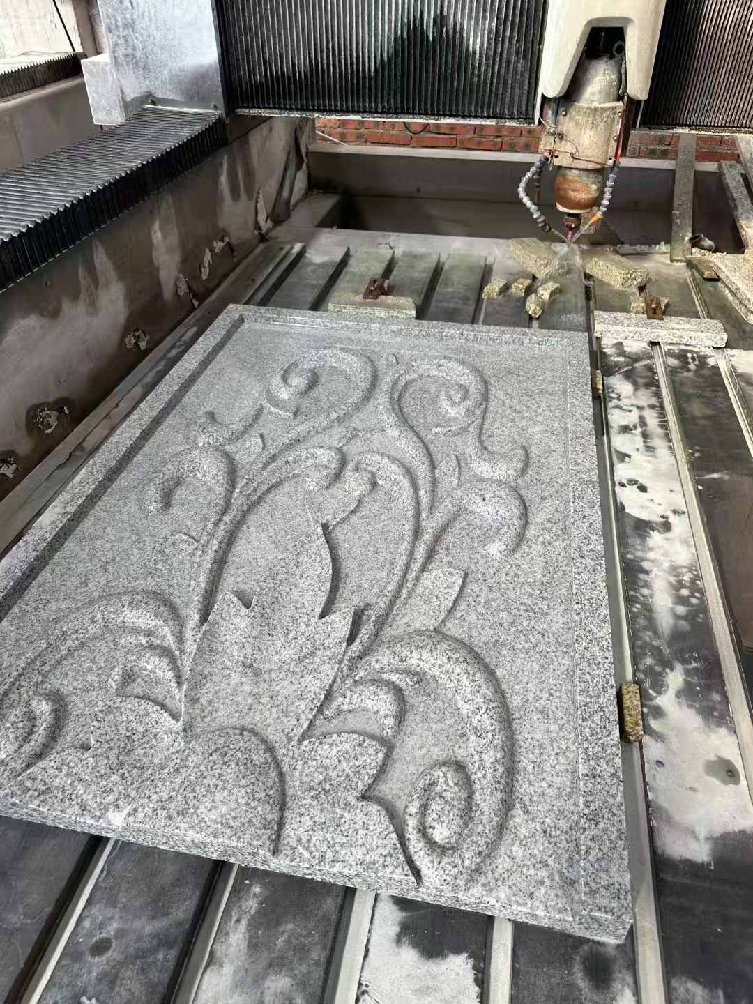 铜陵 白麻别墅干挂雕花板