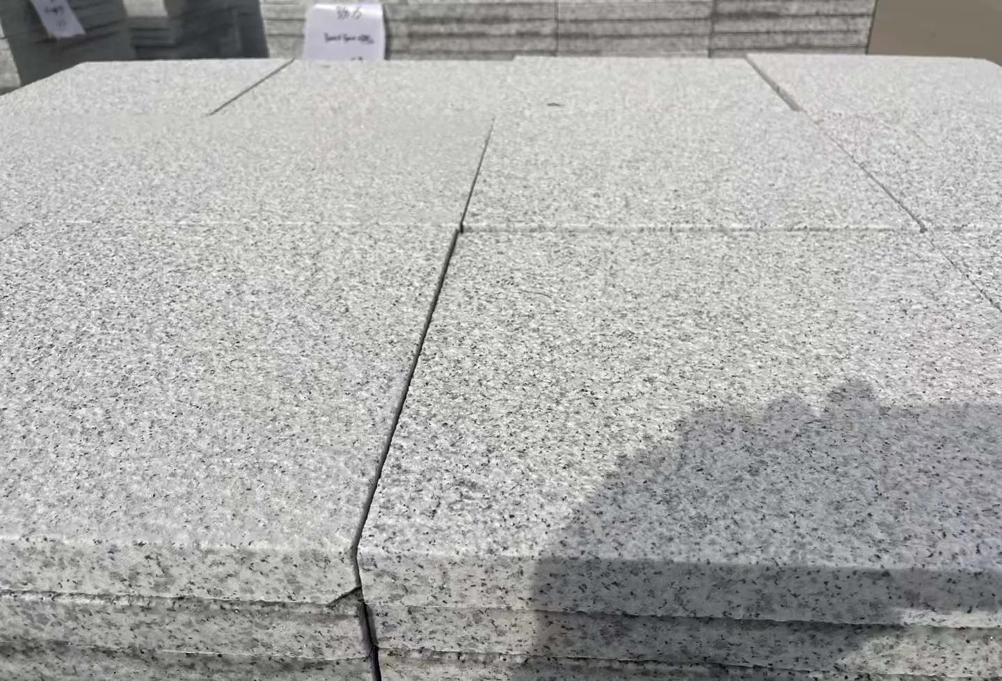 铜陵 白麻花岗岩石材推荐 荔枝面地铺石