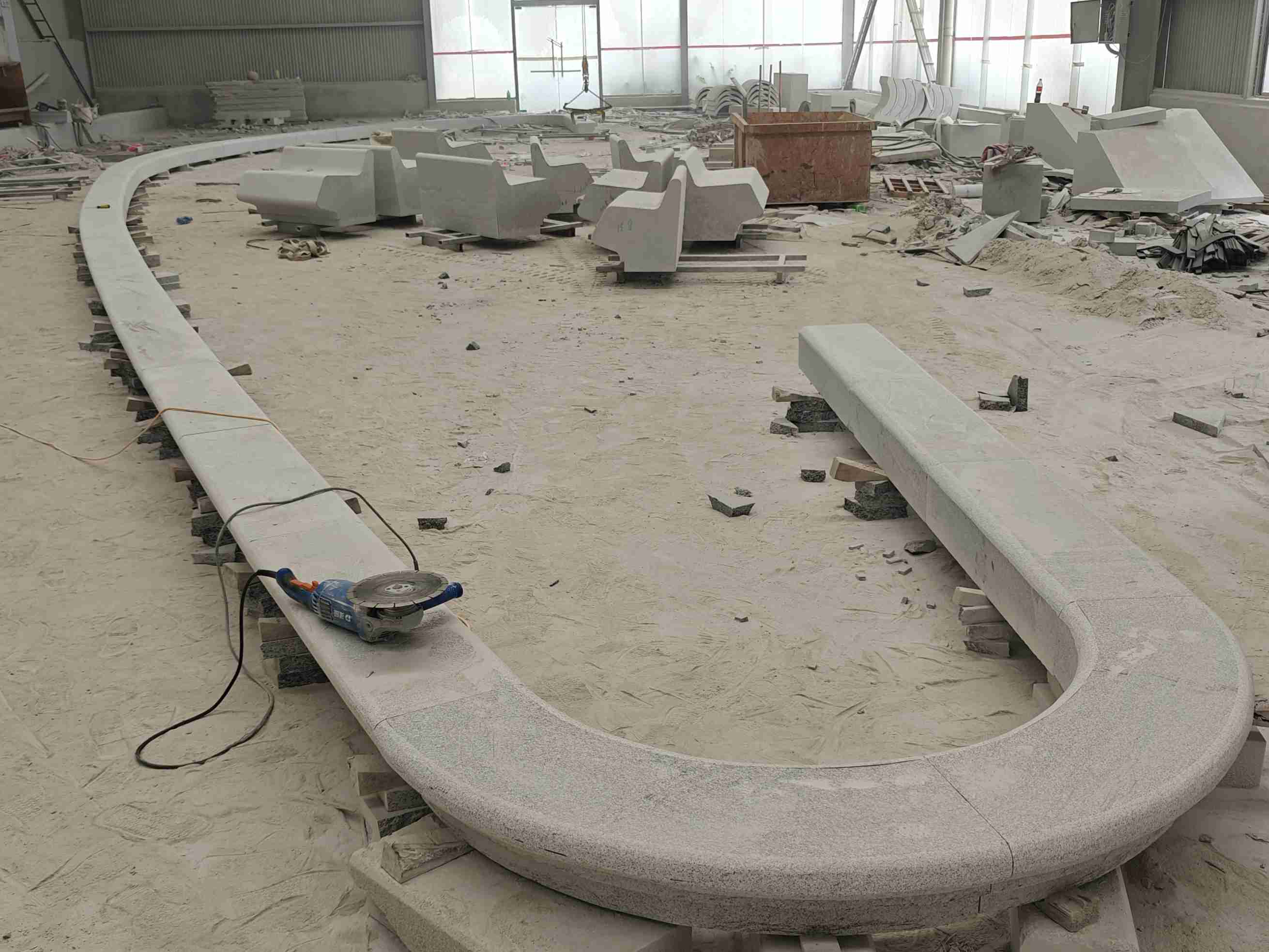 铜陵 芝麻白花岗岩弧形花坛石，坐凳石