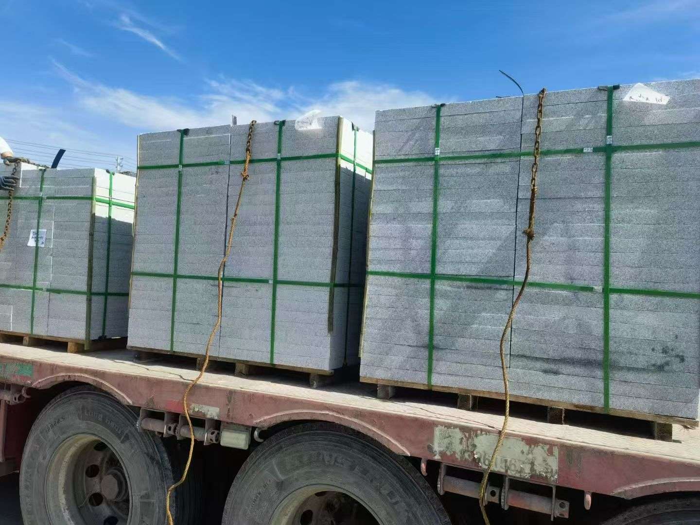 铜陵 芝麻白花岗岩地铺石装车日常