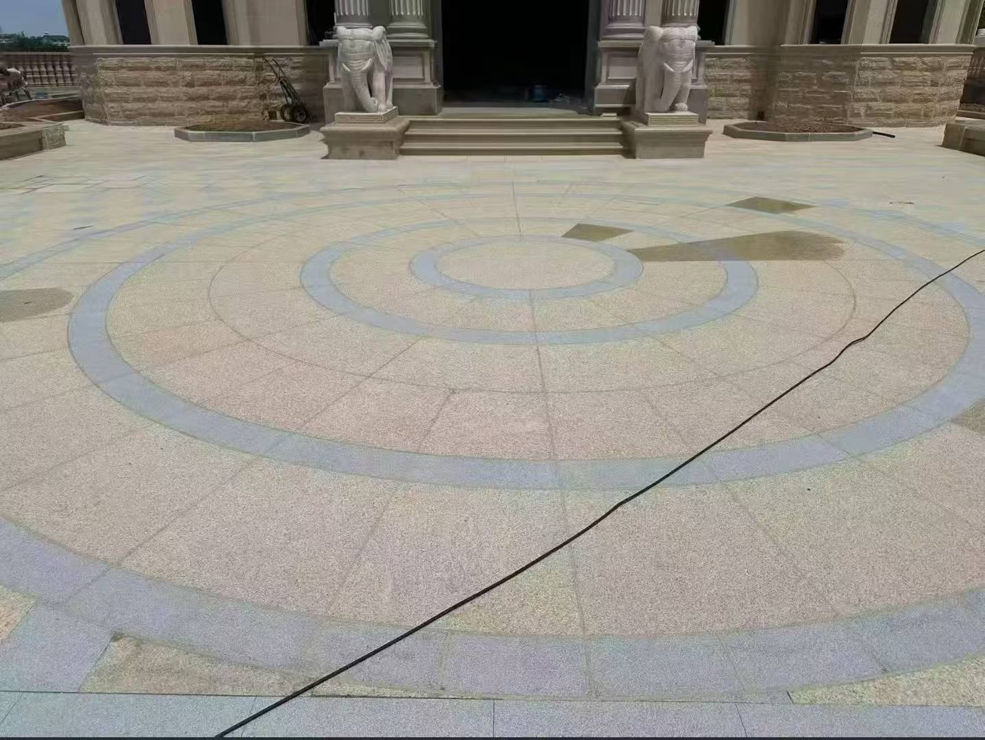 铜陵 黄金麻芝麻灰花岗岩石材地铺拼接效果