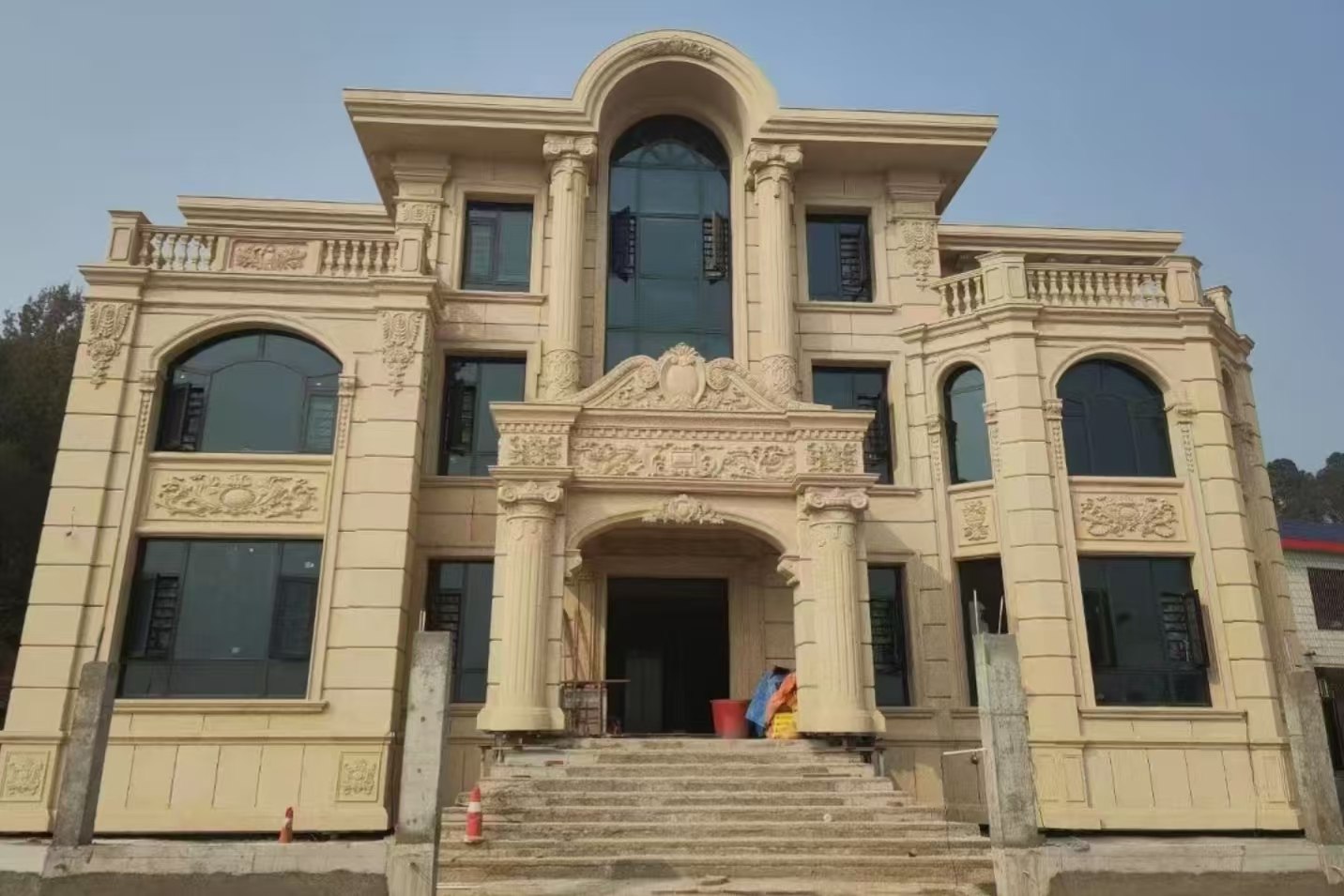 铜陵 黄金麻花岗岩别墅外墙干挂