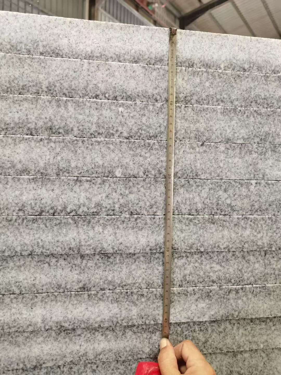 铜陵 芝麻白火烧成品厚薄均匀，B料价格接近A料质量