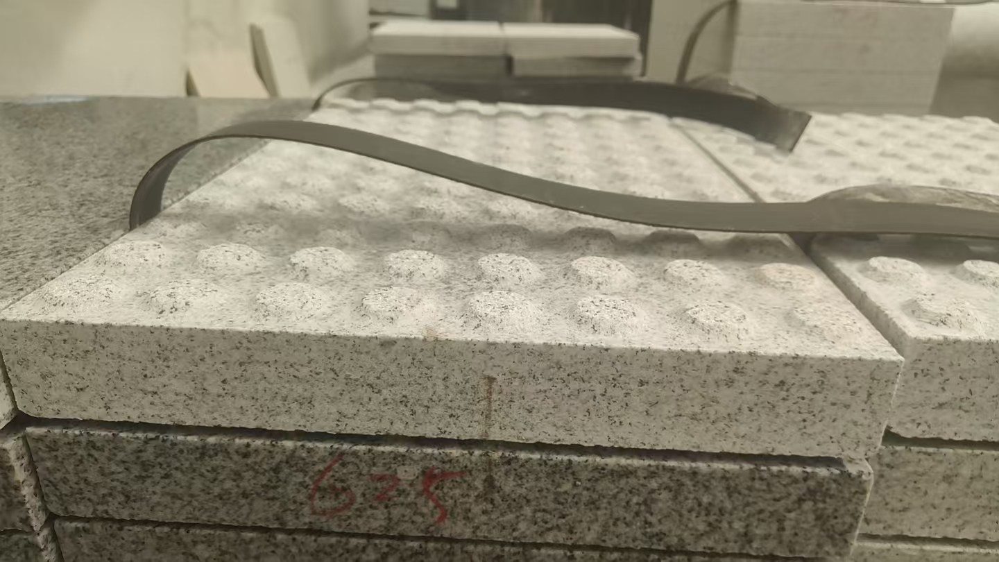 铜陵 芝麻白花岗岩6.0公分荔枝面五轴加工雕刻盲点