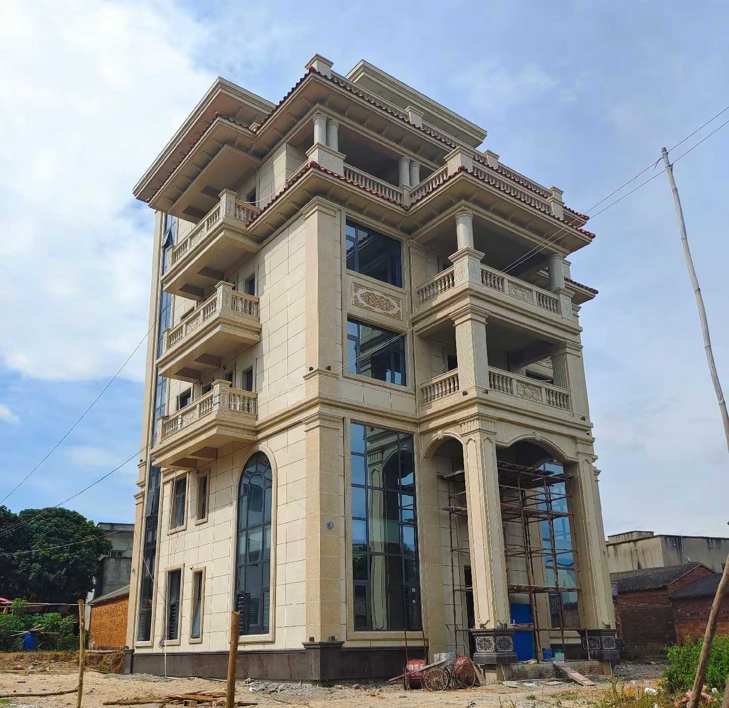 铜陵 黄金麻花岗岩石材别墅外墙干挂搭配（雕花栏杆花瓶柱门楼罗马柱）